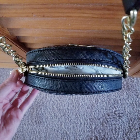 BCBG CROSS BODY BAG SIENNA SIGNATURE BLACK purses - Picture 8 of 15